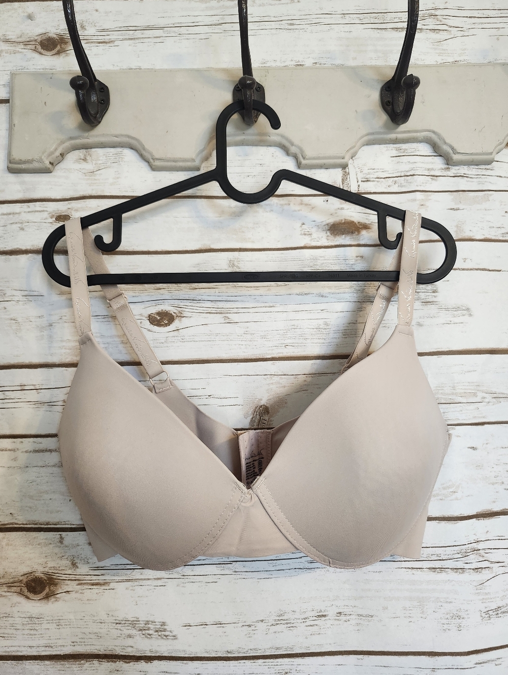 Gloria Vanderbilt Light Nude Smooth T-Shirt Bra 38DD